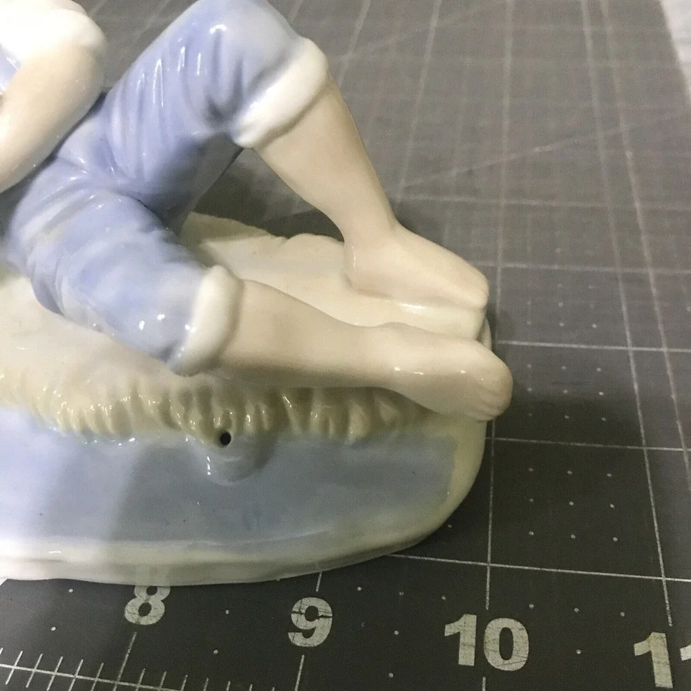 Unmarked vintage porcelain